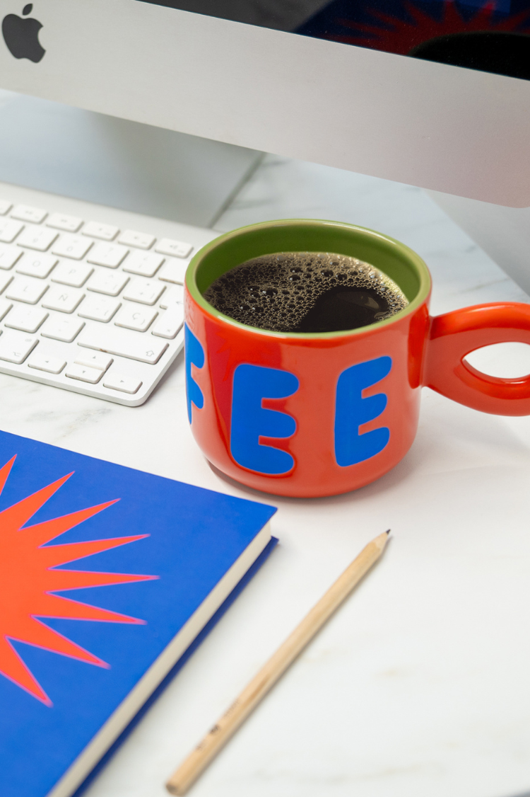 Taza Coffee NYC - roja