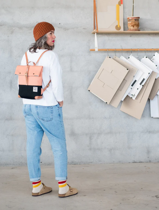 MOCHILA POHO COLOR BLACK - MELOCOTON