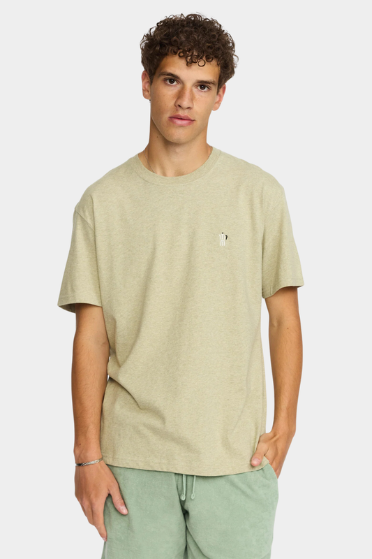 Camiseta 1449 BIA Light Green de Revolution para hombre en algodón orgánico jaspeado con bordado frontal