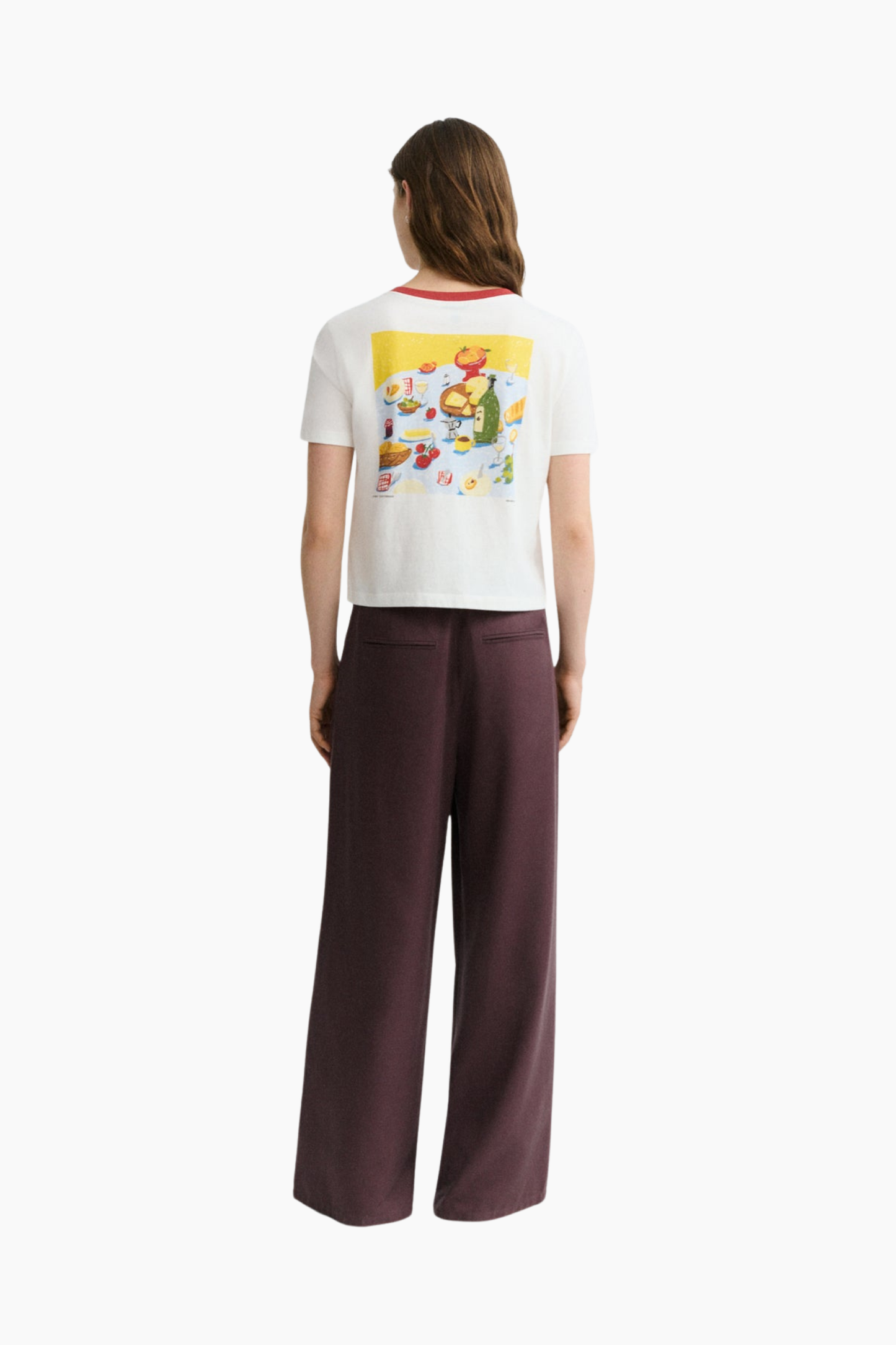 Camiseta Costumbres Zowie de Thinking Mu para mujer vista trasera con ilustración de gran formato