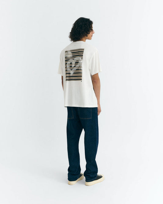 Camiseta Thinking MU Grafitti Aaron R, orgánica (GOTS), fit relaxed, print espalda