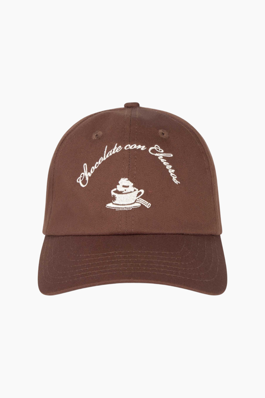 Gorra Churros Marrón Thinking Mu de algodón orgánico con bordado frontal de inspiración vintage y cierre ajustable