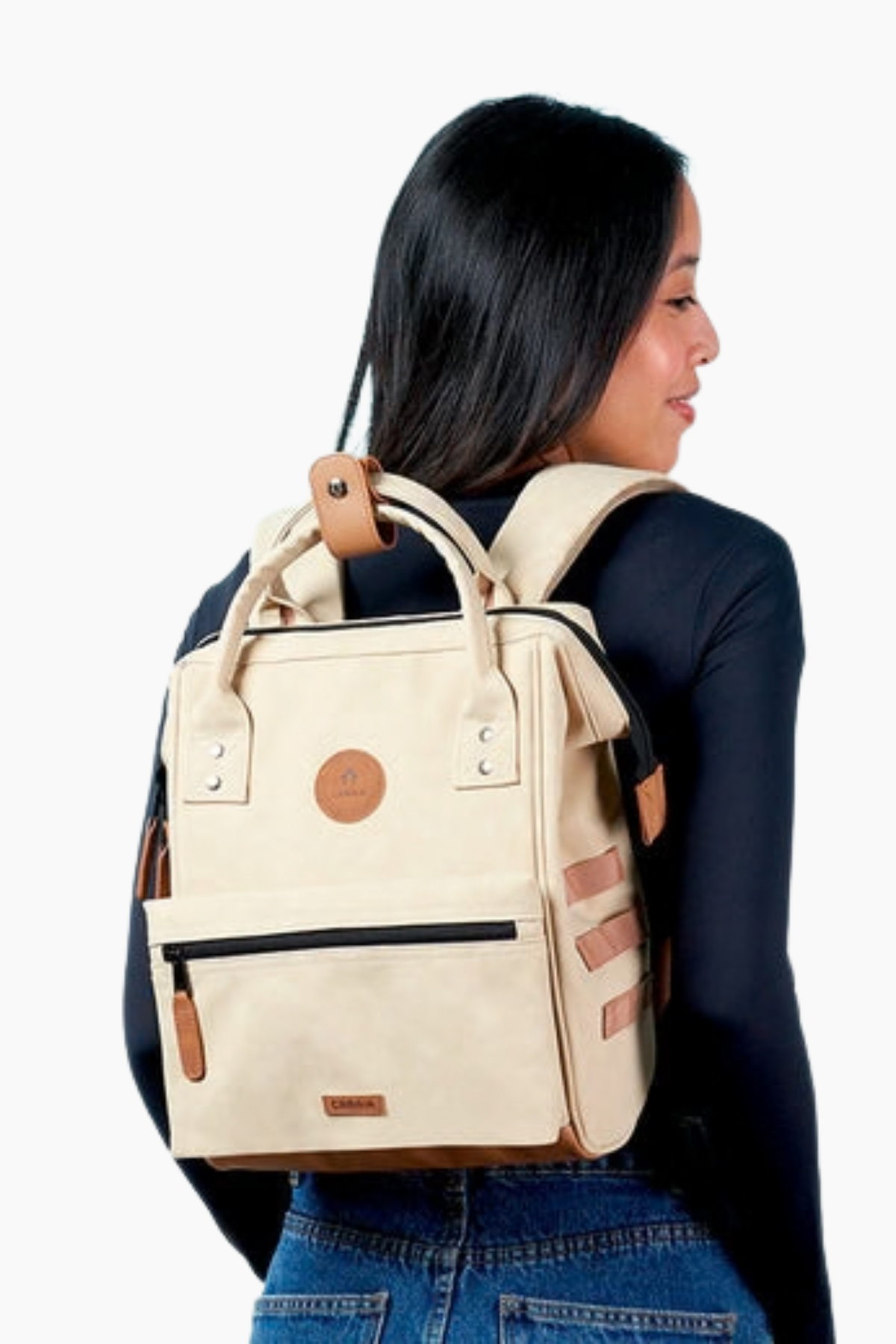Mochila Cabaïa Adventurer Small Andenne puesta, tamaño 10 litros en crema para uso diario y viaje