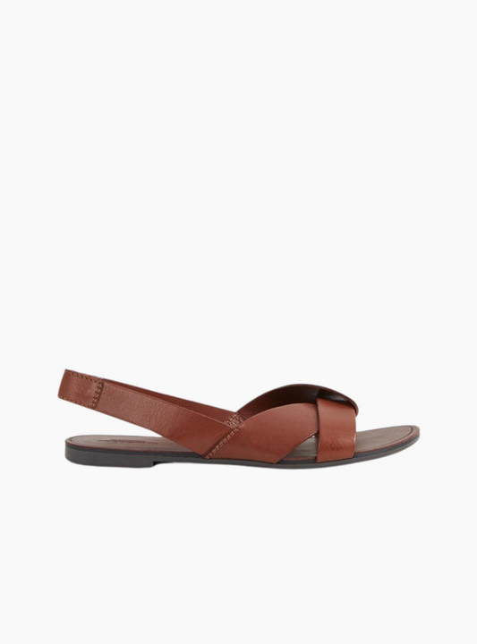 Sandalias Tia Nipon Brown de Vagabond para mujer en piel marrón con diseño minimalista y correa elástica.
