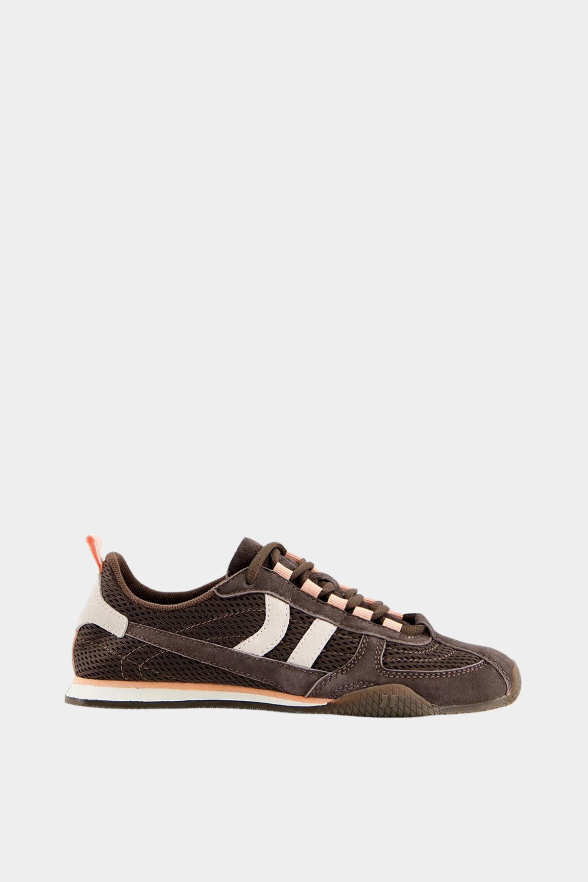 Zapatillas Coolway Nilo Raw Cacao de mujer en marrón chocolate con malla, serraje y piel, inspiradas en el running retro