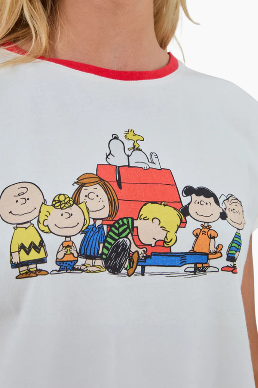 Camiseta Peanuts Retro Friends Scoop Ecru