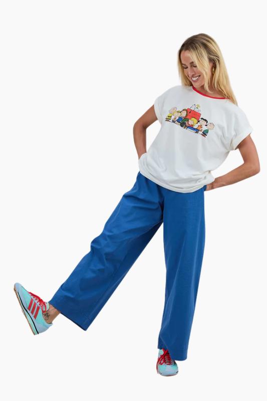 Camiseta Peanuts Retro Friends Scoop Ecru