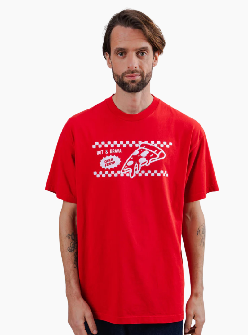Camiseta Brava Fabrics Hot & Brava Pizza oversize roja, 100% algodón orgánico, hecha en India