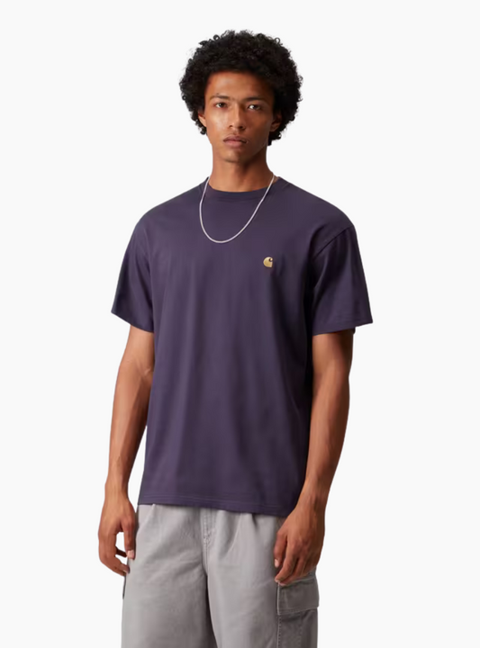 Camiseta Carhartt WIP Chase Loker Gold 100% algodón 235 g/m² con logo bordado en el pecho