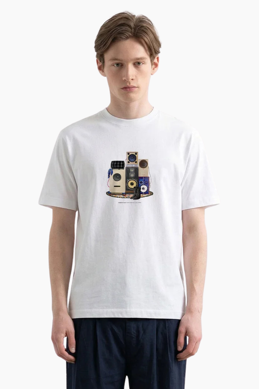 Camiseta Edmmond Sound System blanca con print de altavoces vintage en pecho