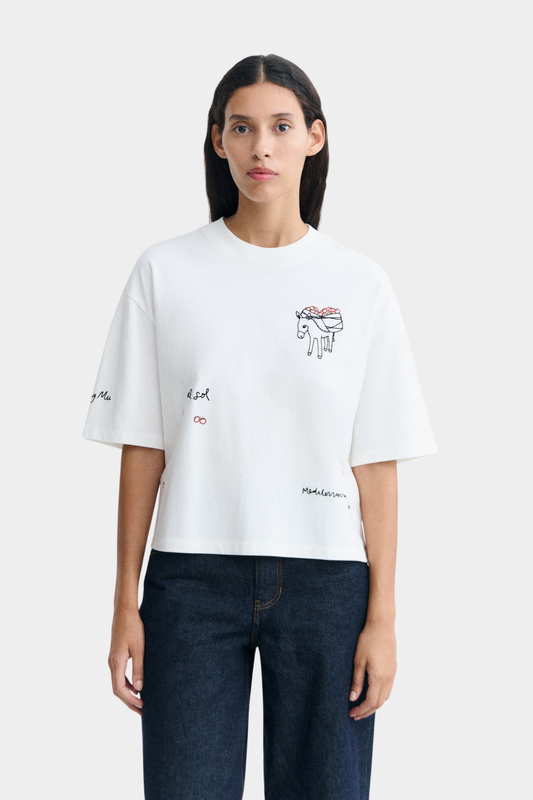 Camiseta oversize Lena Tomatera de Thinking Mu para mujer en algodón orgánico blanco con pequeños bordados