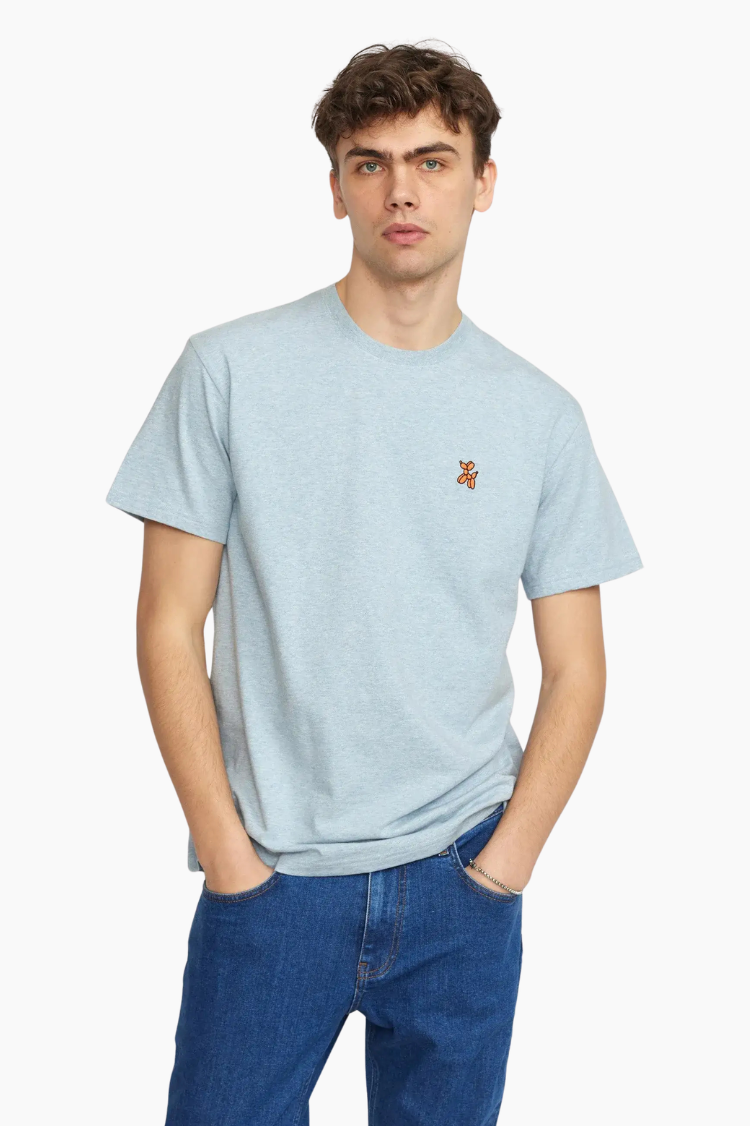 Camiseta Revolution 1385 Dog azul cielo con bordado de perro globo naranja