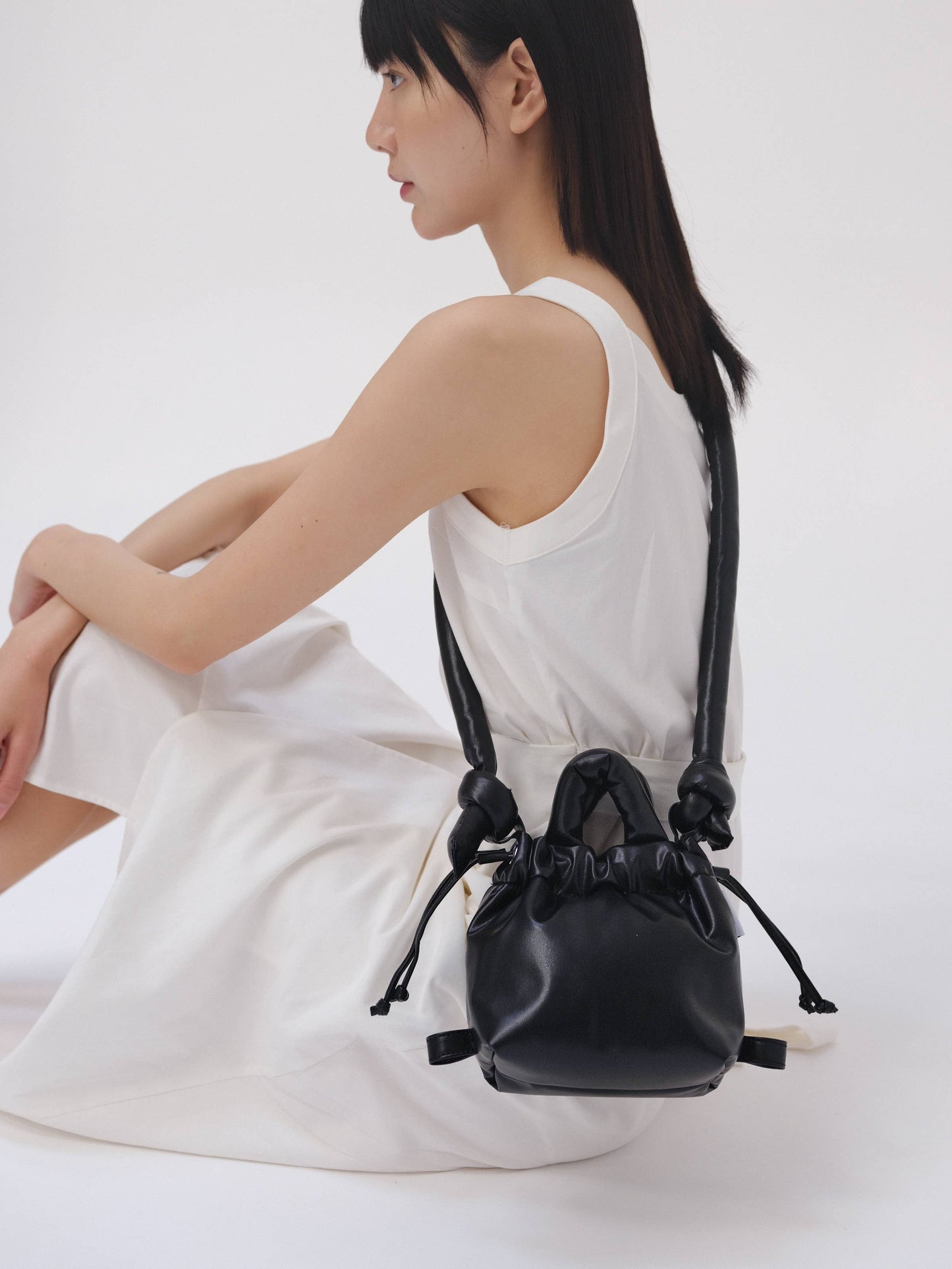 Micro Ona vegan leather - black