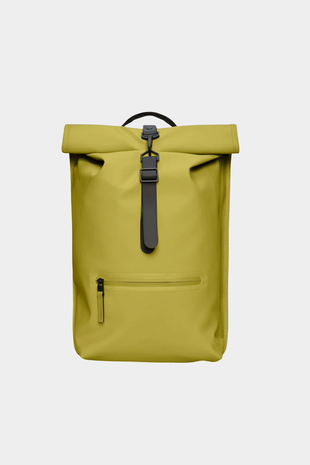 Mochila Rains Rolltop Rucksack Glow de 19 litros con cierre enrollable y acabado impermeable en amarillo