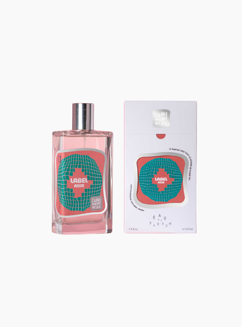 Perfume Label Rose de Carrément Belle 50 ml con notas de rosa damascena, violeta y sándalo unisex.