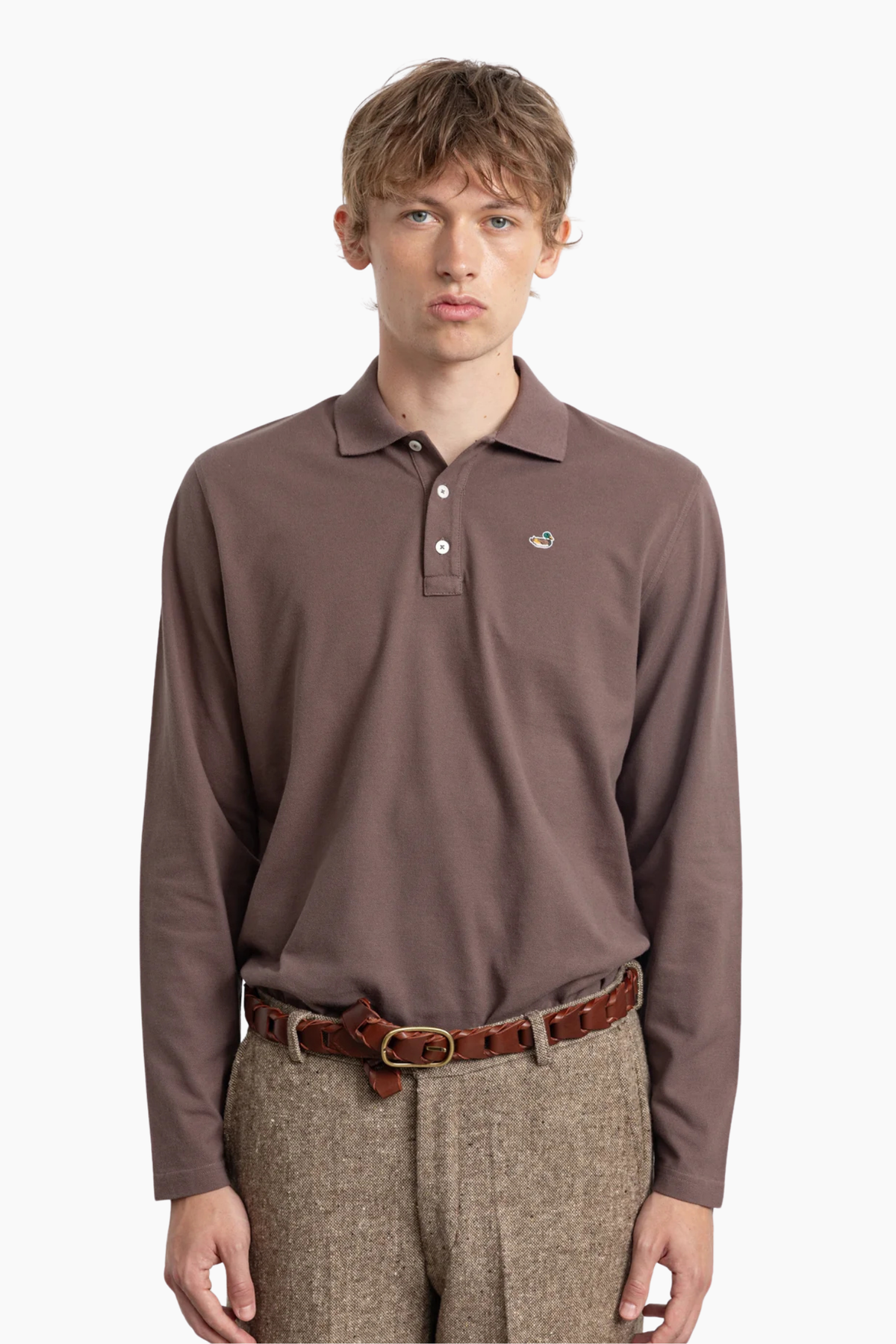 Polo chocolate de hombre Edmmond Studios en piqué de algodón orgánico con pato bordado en el pecho