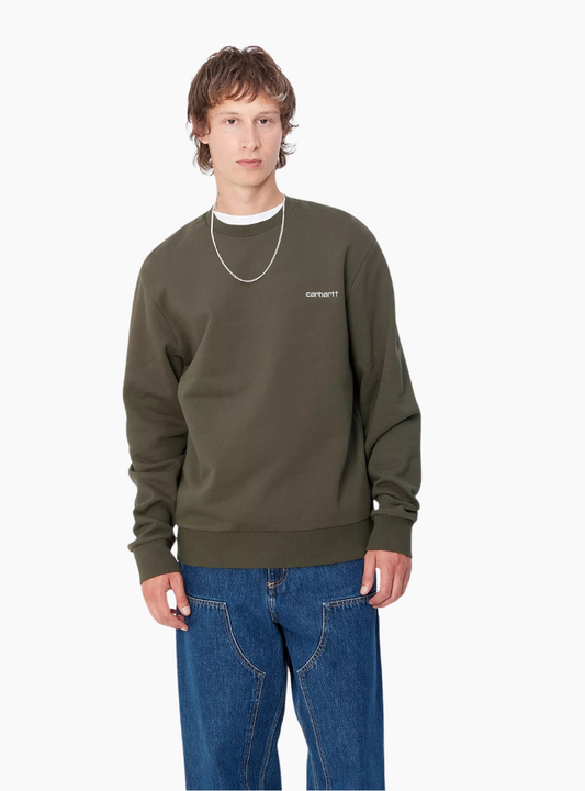 Sudadera Carhartt WIP Script Embroidery color Cypress/white con logo bordado en el pecho
