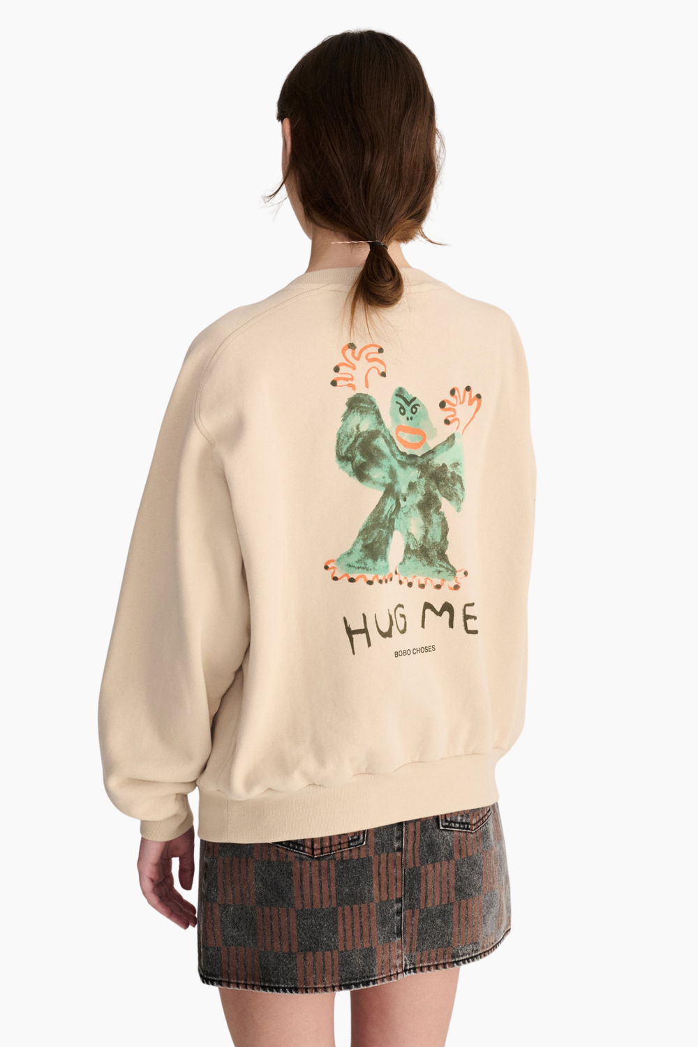 Espalda de sudadera beige Hug Me de Bobo Choses para mujer con gran personaje gráfico estampado