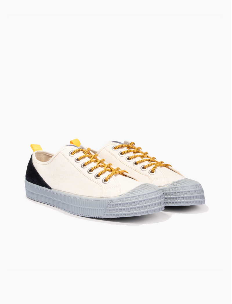 Zapatillas Novesta Star Master Hiker Beige Black de lona de algodón con cordones outdoor y suela de caucho natural